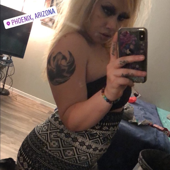 Meet your Posher, Milliee - Picture 5 of 5